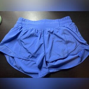 Lululemon hotty hot 2.5” wild indigo size 6